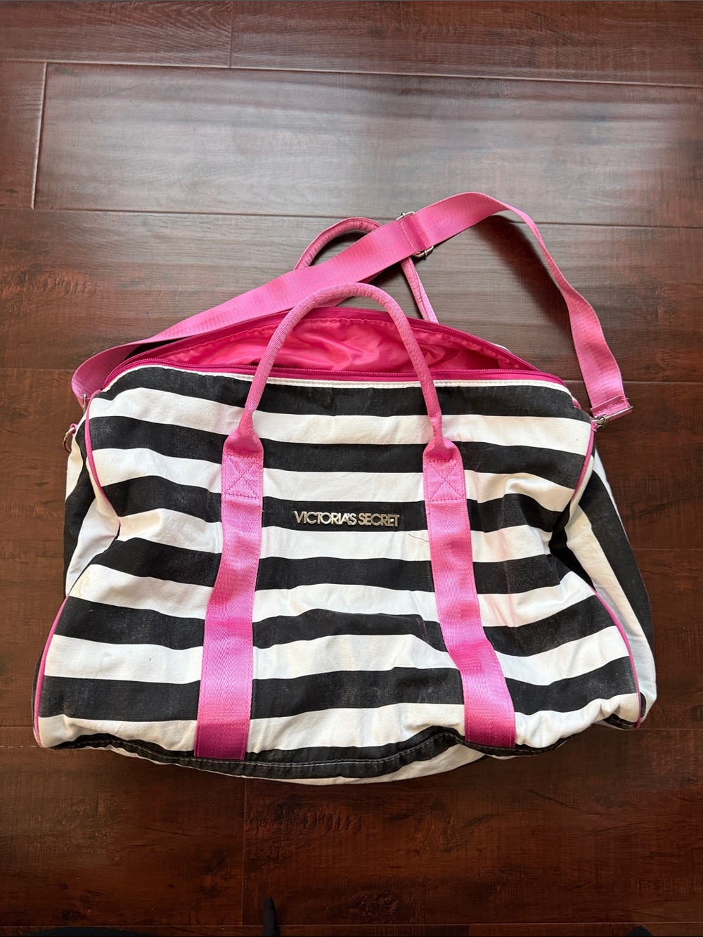 Victoria's Secret Weekender Duffle Bag Gym Travel